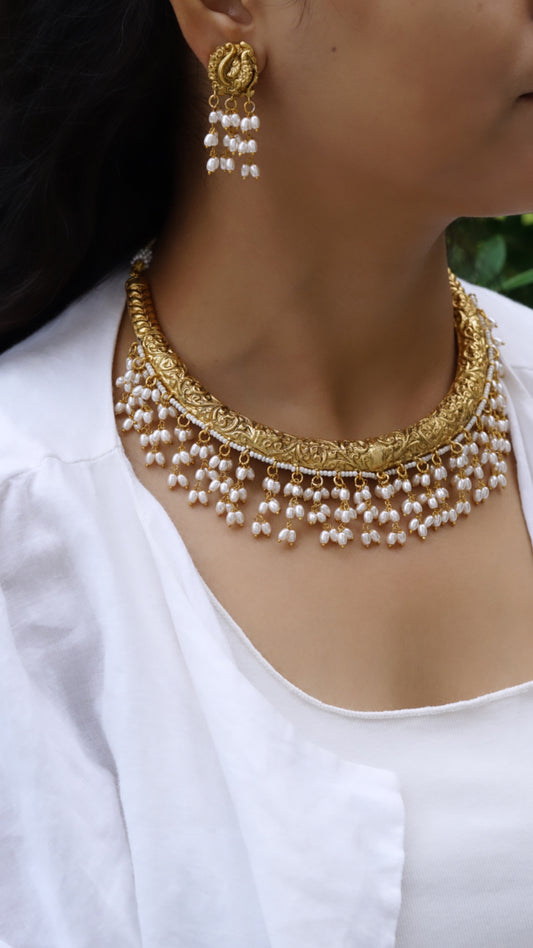 Kundan hasli necklace set (4-6022)(K)(INTRODUCTORY PIECE)