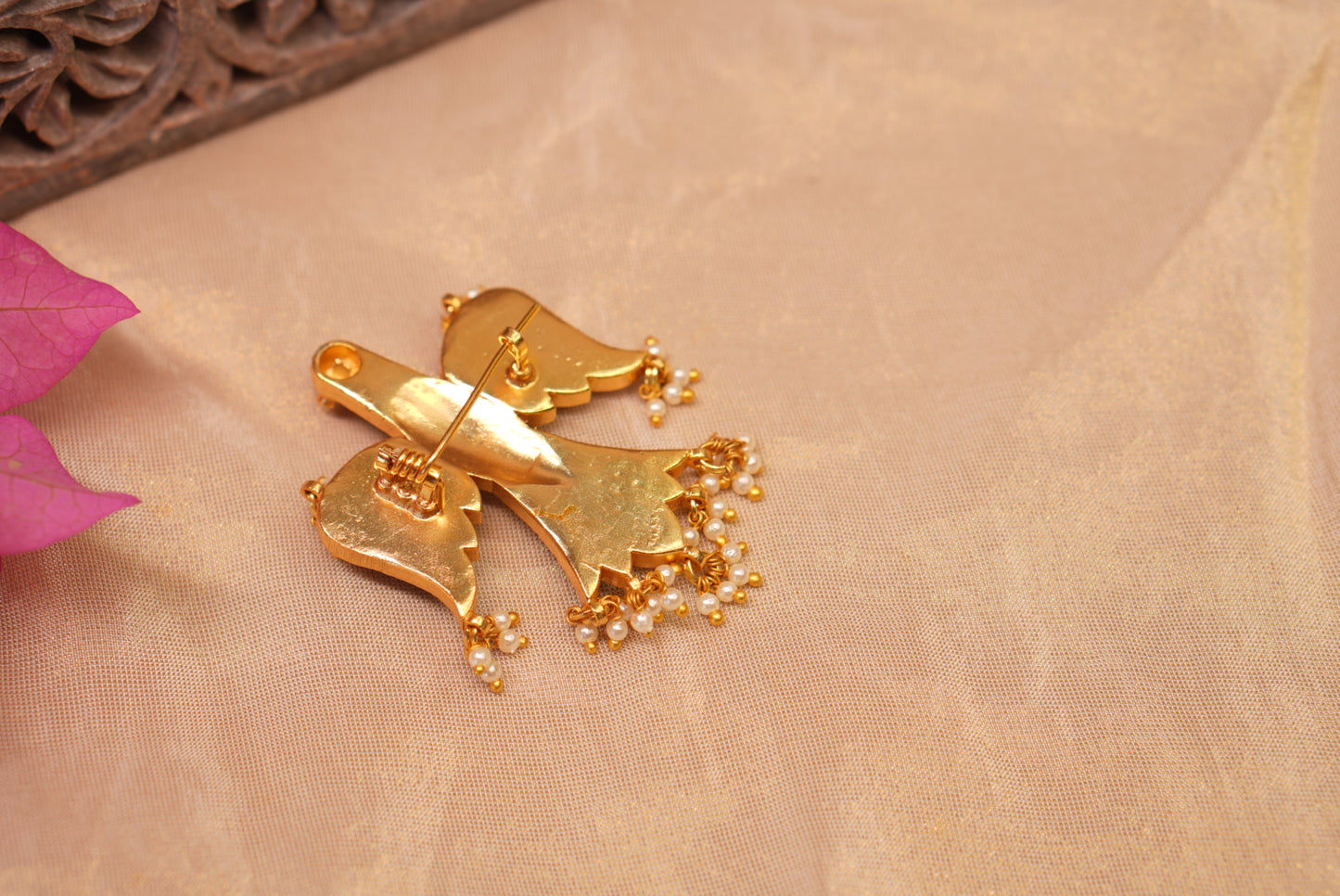 Kundan saree pin or Kundan Bird brooch (8-2)(A)