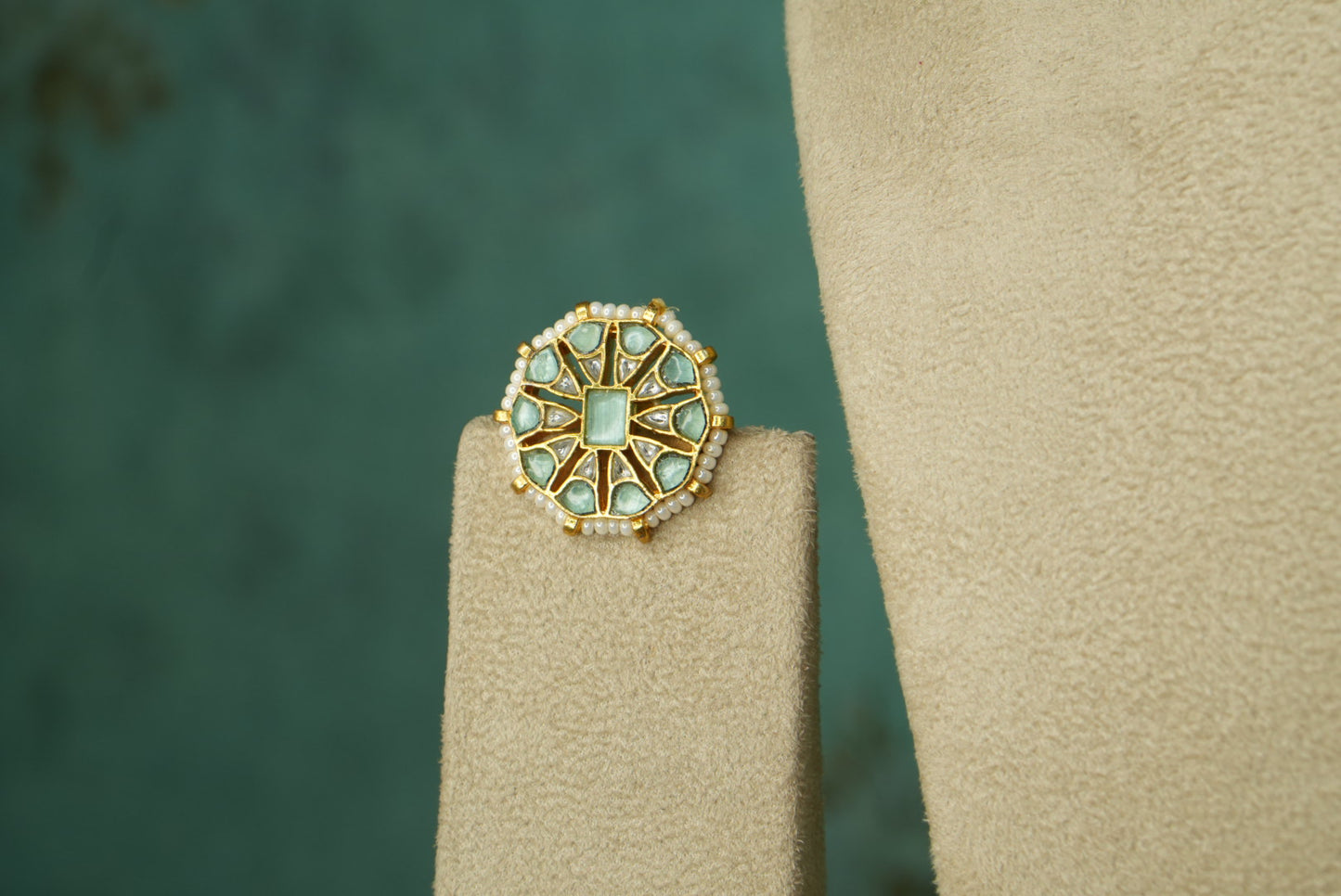 Kundan Choker Set (4-8930)(A)