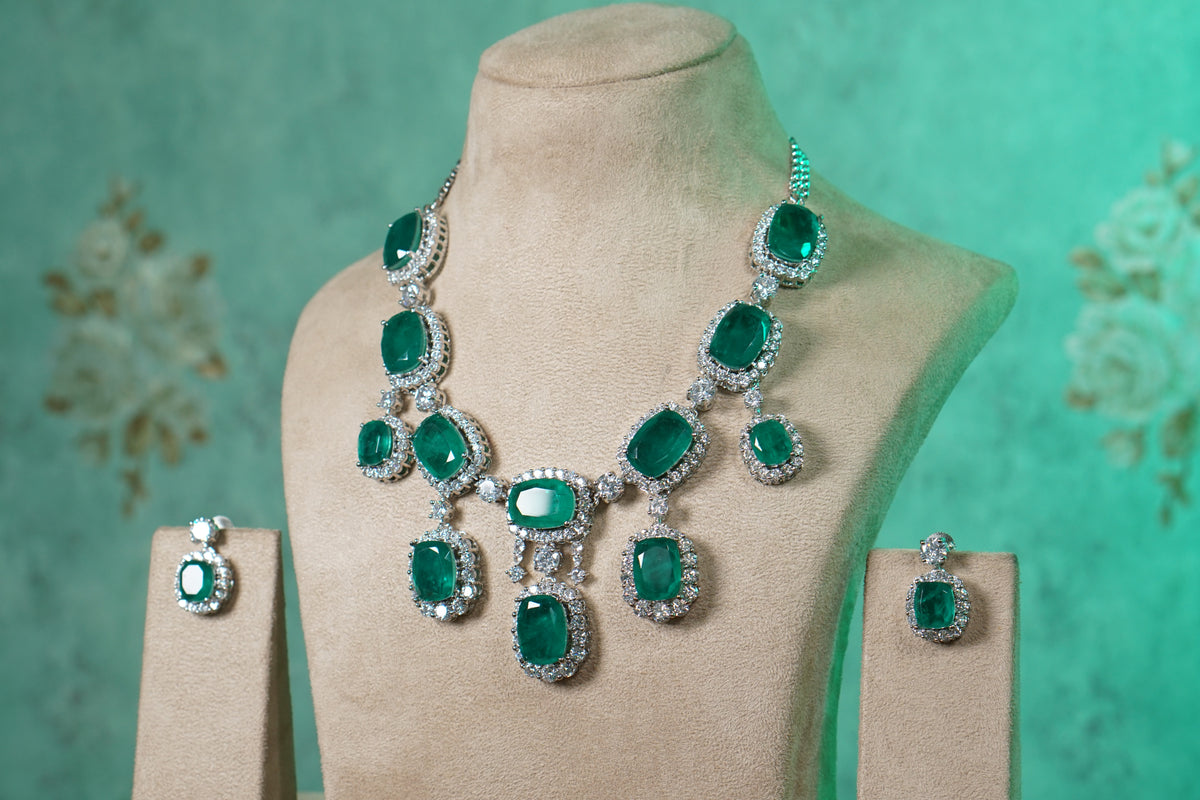 Green Doublet Necklace Set (4-9597) (EX)