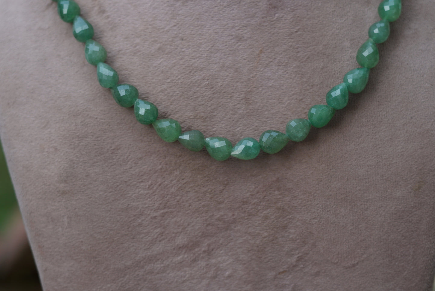 Beads necklace (4-6357)(F)