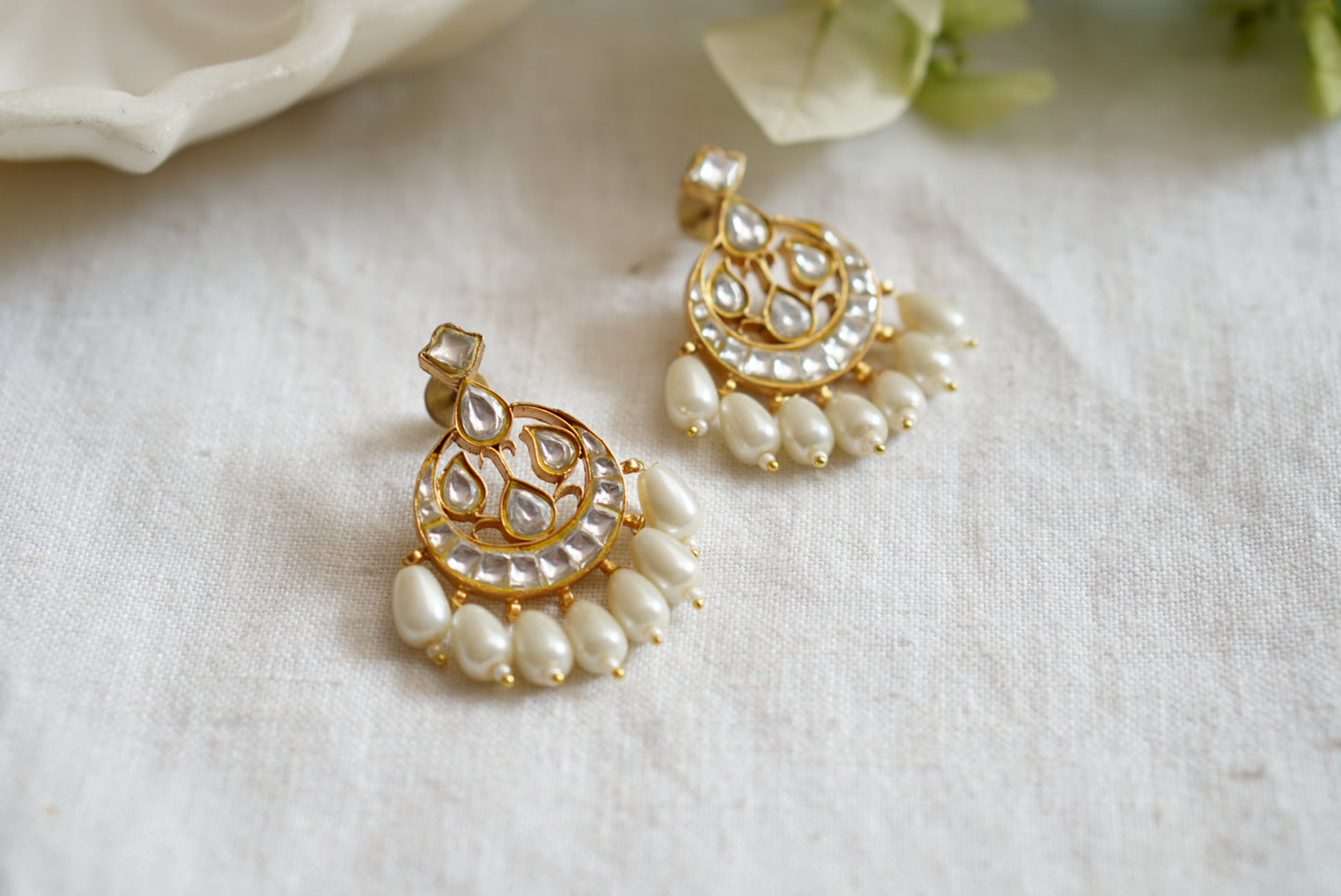 White kundan earrings (1-4046) (R)(preorder) - JEWELSTYLE