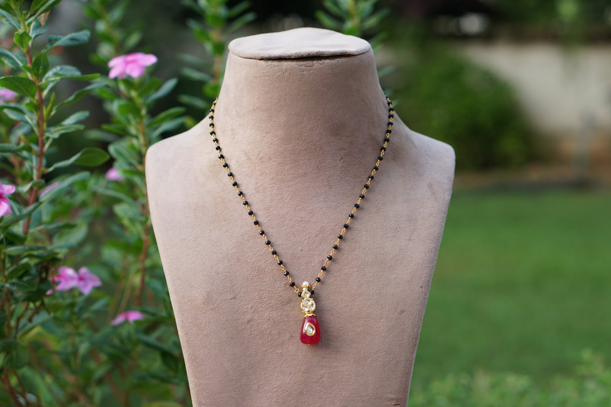 Red Black Beads pendant chain(4-9609)N)