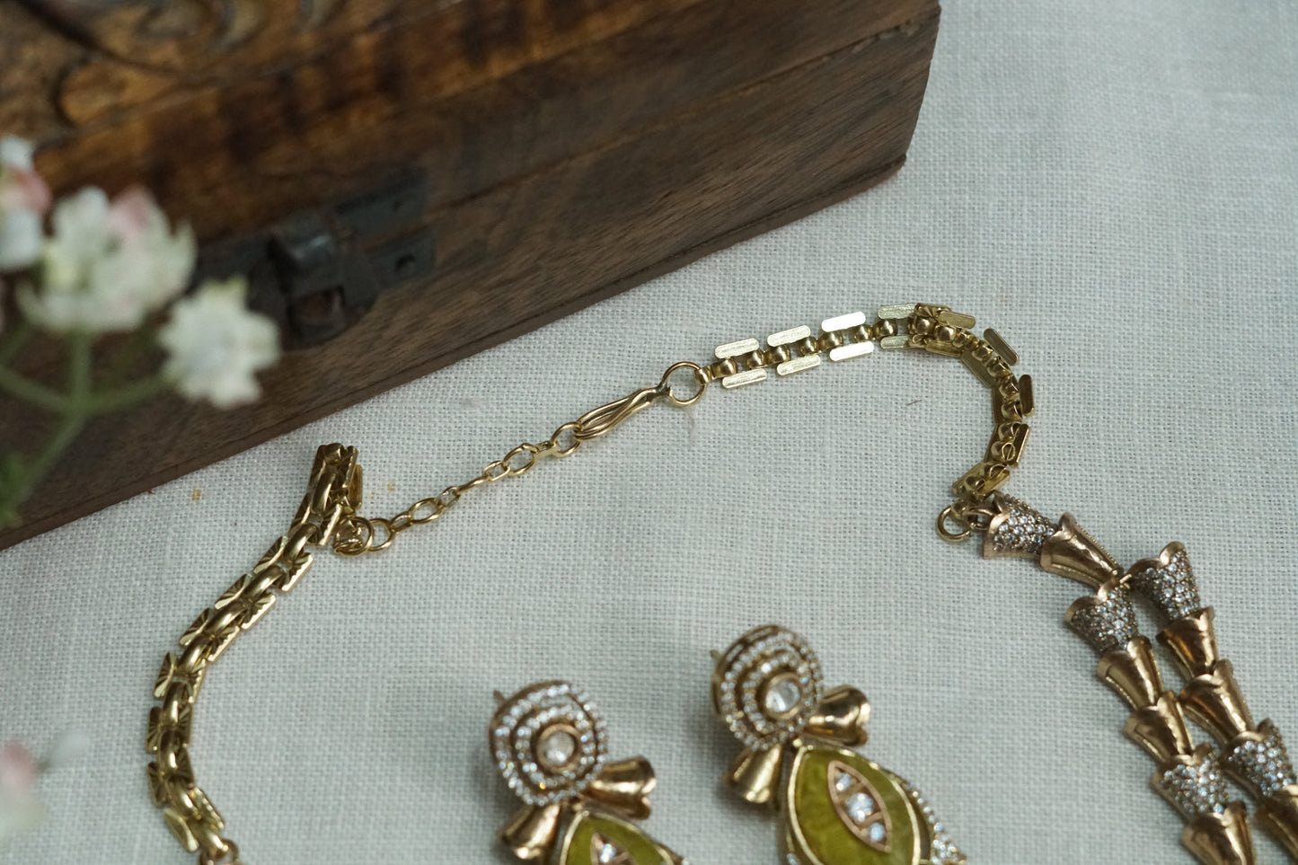 Yellow Stone Polki Necklace Set (4-9178)(B)