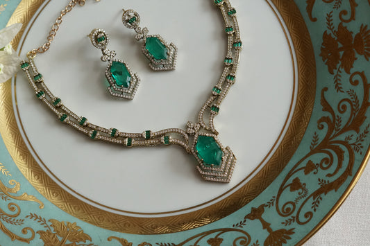 Green Stone Ad Necklace Set (4-9378)(B)