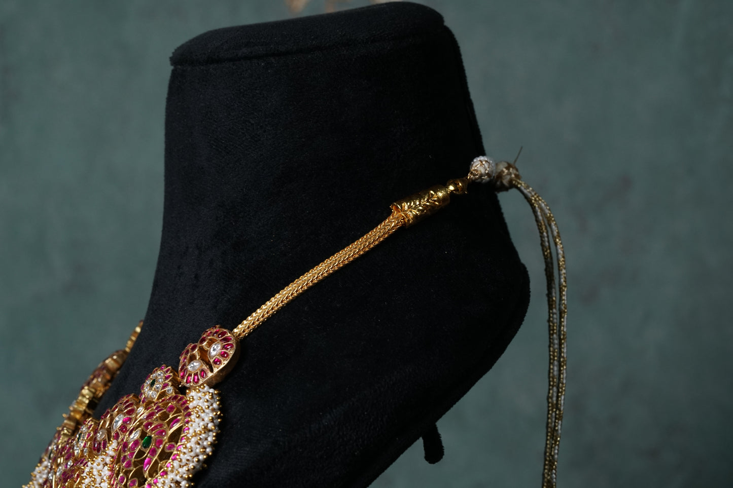 Kundan Necklace Set (4-8318)(U)