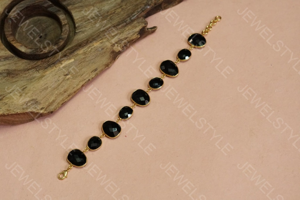 Stone bracelets - JEWELSTYLE