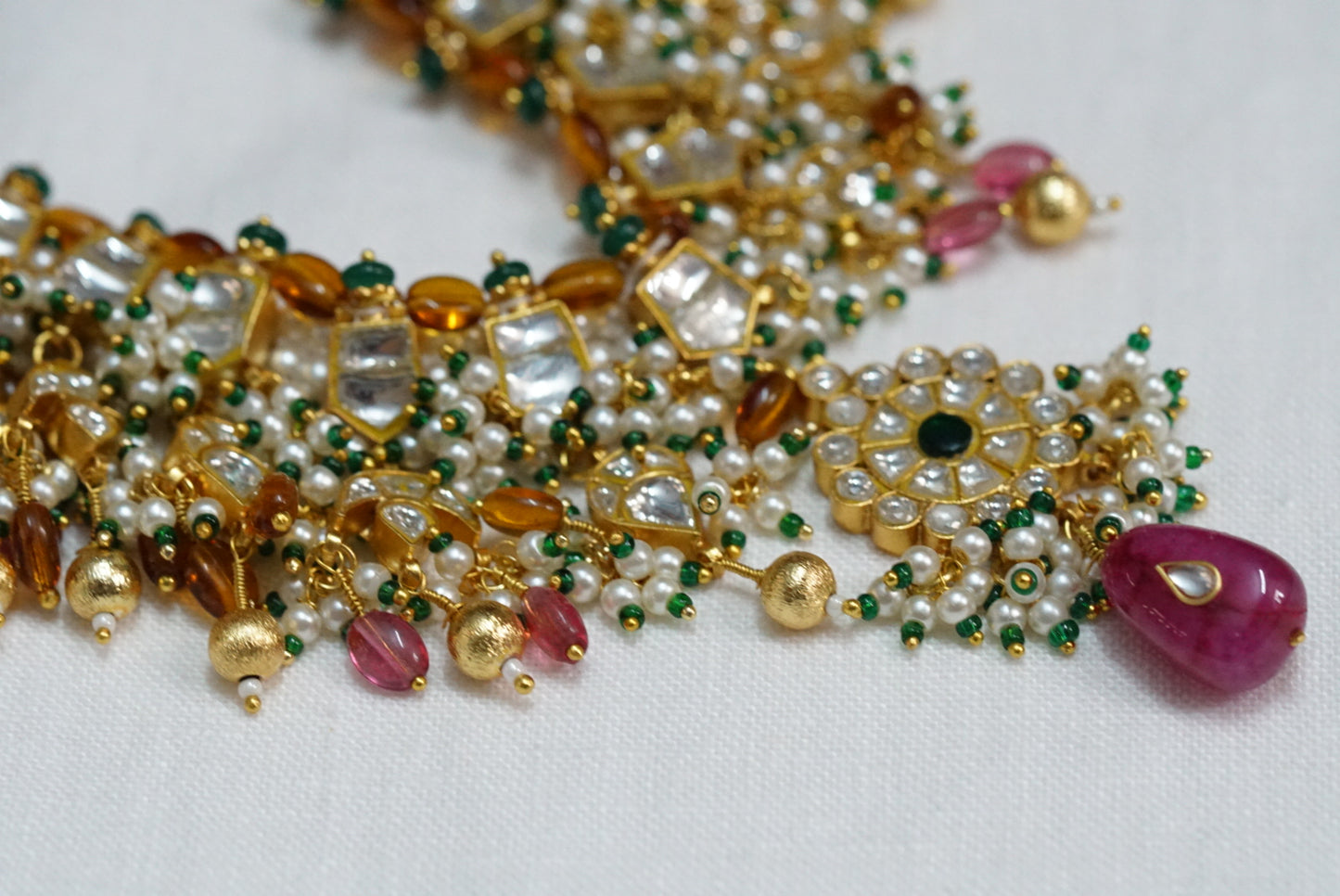Kundan necklace set  (4-6232)(R)(CLEARANCE SALE PIECE)