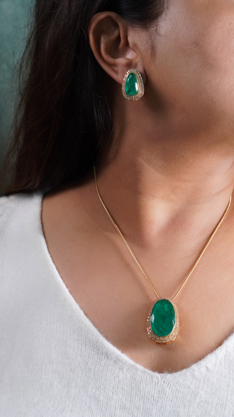 Green doublet stone Polki pendant set (4-7805) (B) - JEWELSTYLE