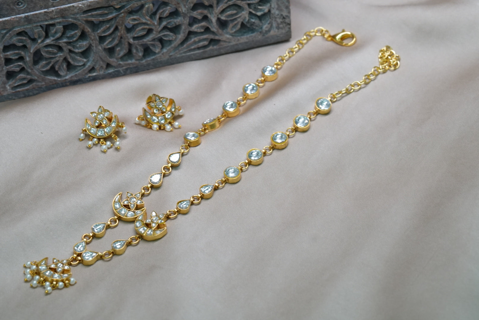 White Kundan  Necklace set (4-5472)(R)(PREORDER) - JEWELSTYLE