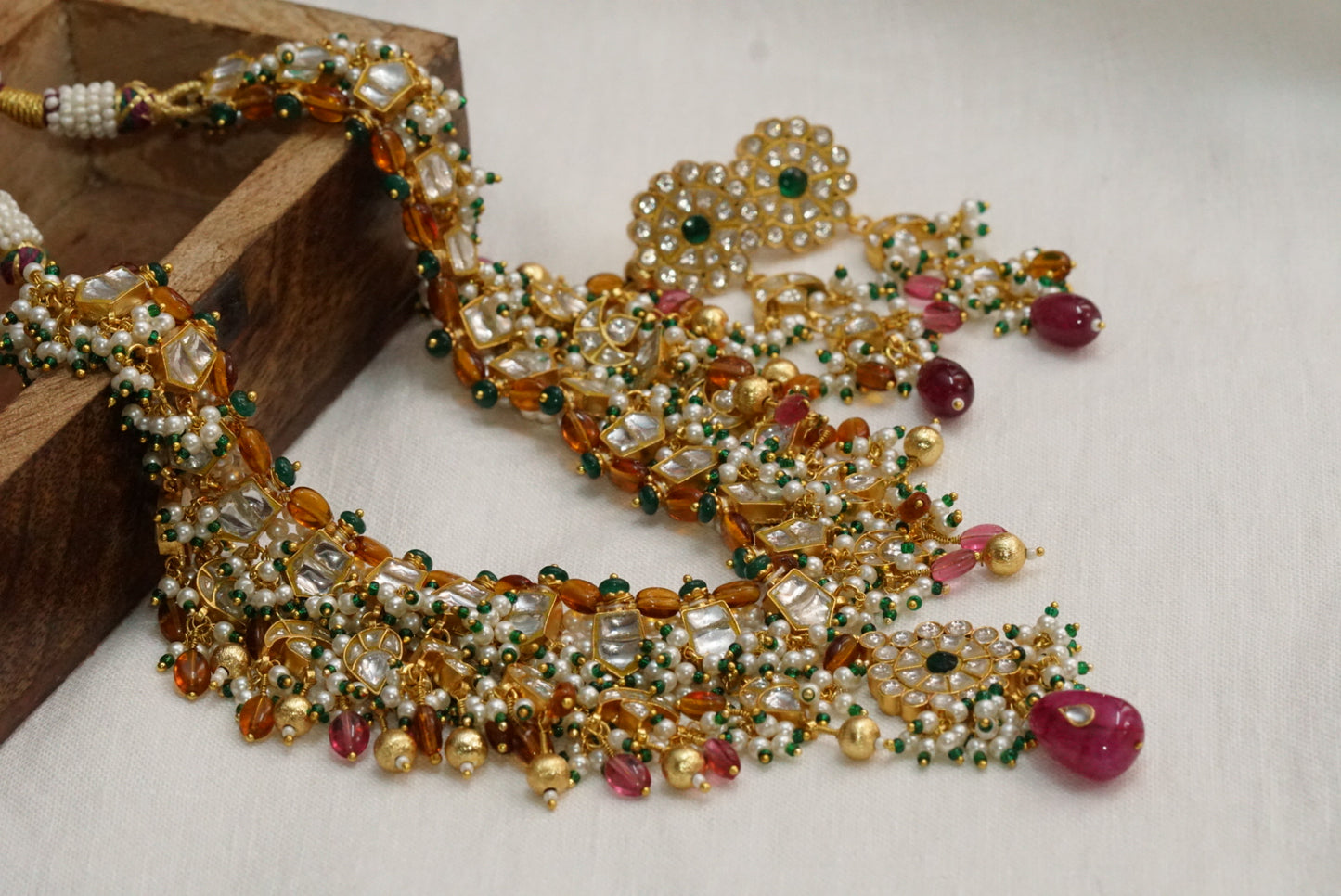 Kundan necklace set  (4-6232)(R)(CLEARANCE SALE PIECE)