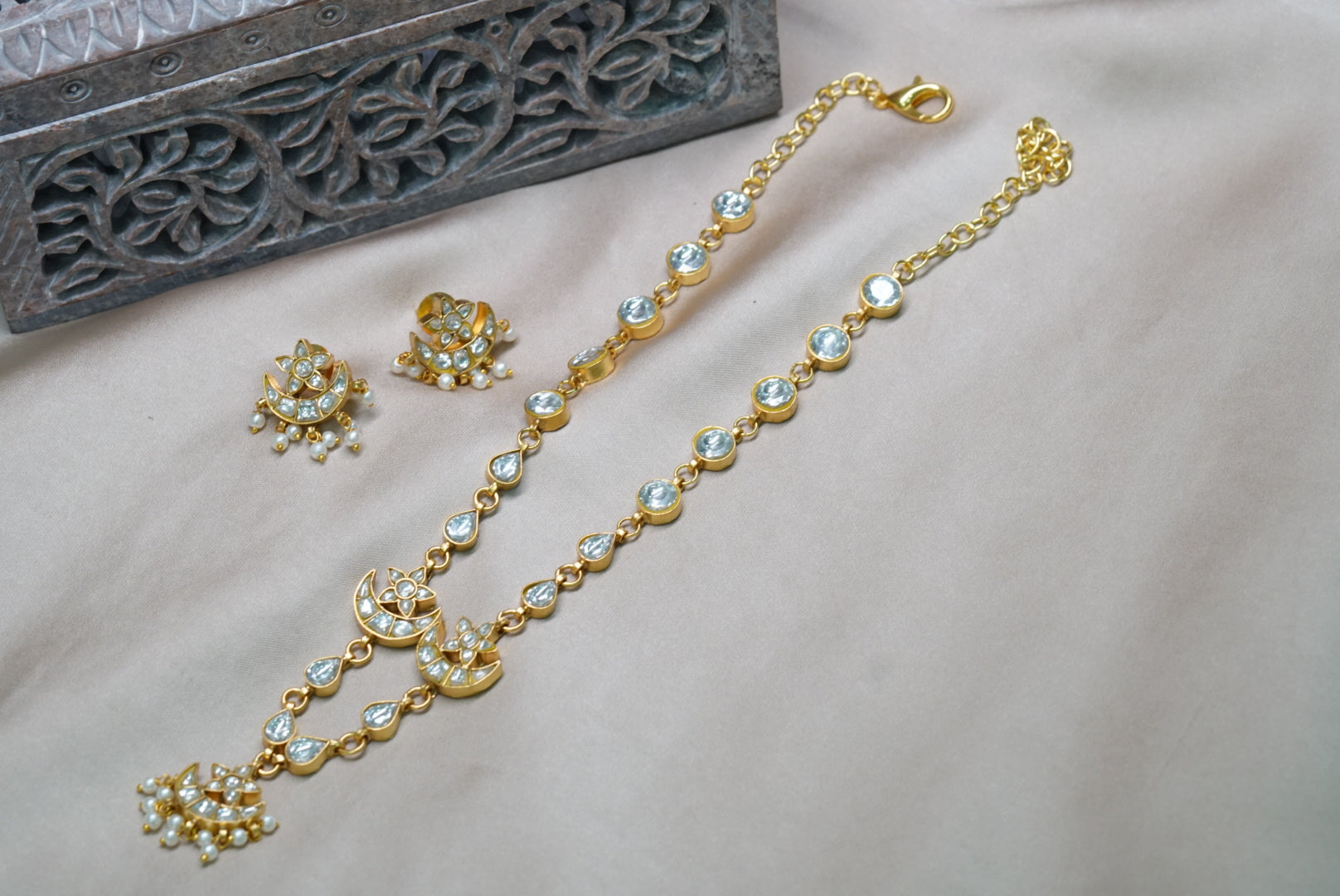 White Kundan  Necklace set (4-5472)(R)(PREORDER) - JEWELSTYLE