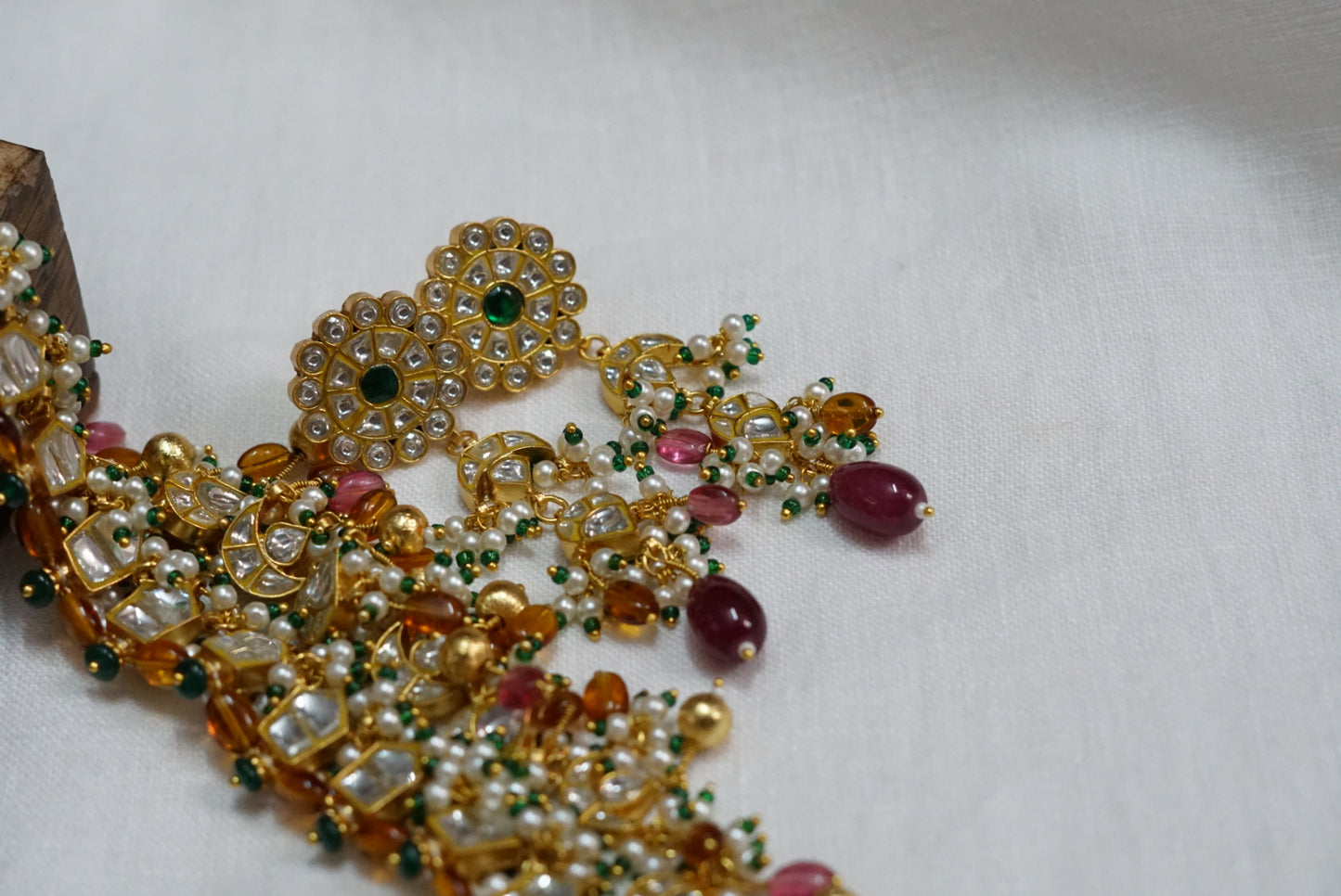 Kundan necklace set  (4-6232)(R)(CLEARANCE SALE PIECE)
