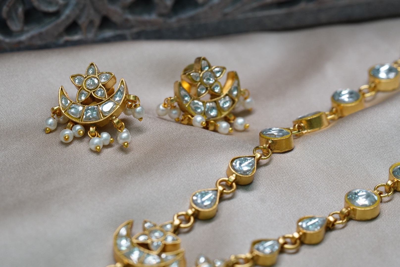 White Kundan  Necklace set (4-5472)(R)(PREORDER) - JEWELSTYLE