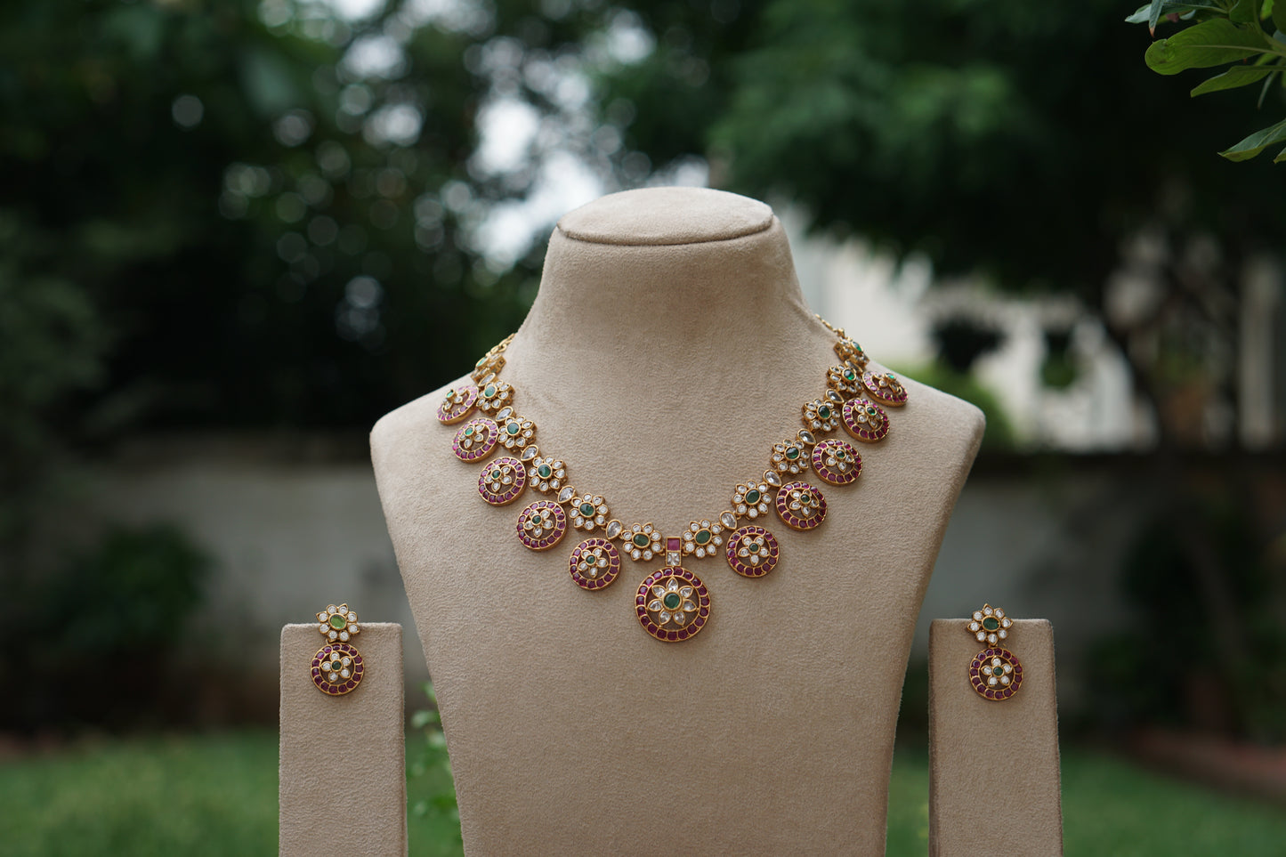 Antique Necklace Set (4-9424)(AK)