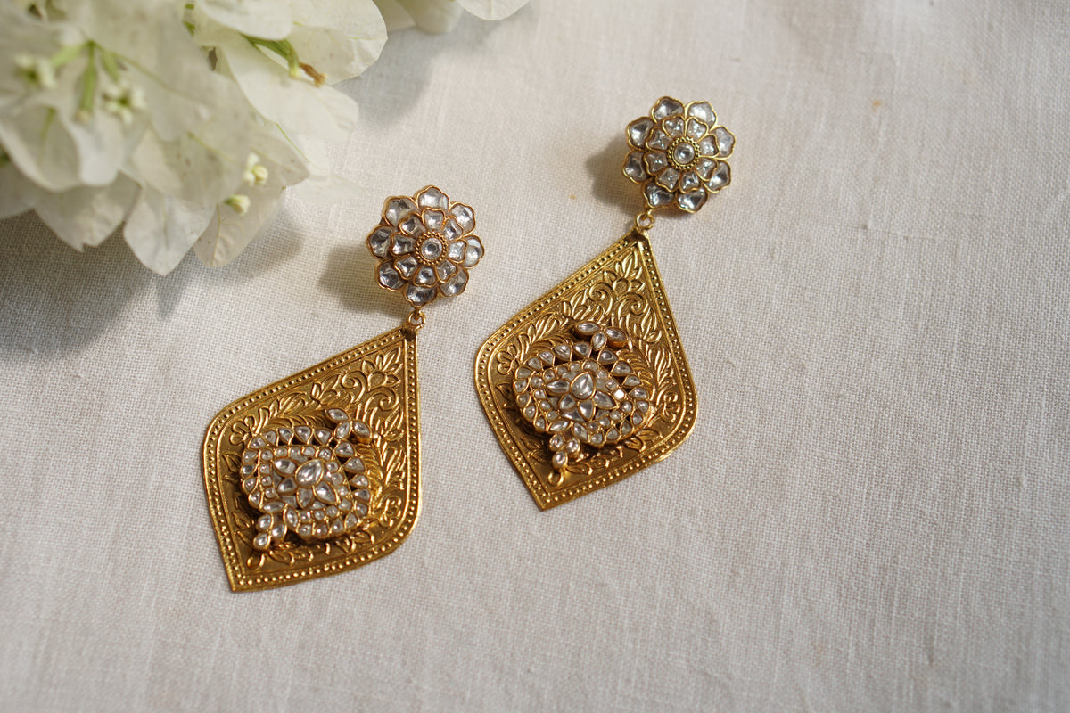 Kundan Earrings (1-5582)(R)