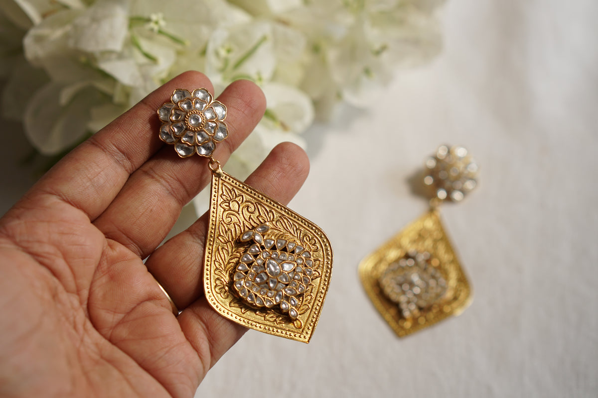 Kundan Earrings (1-5582)(R)