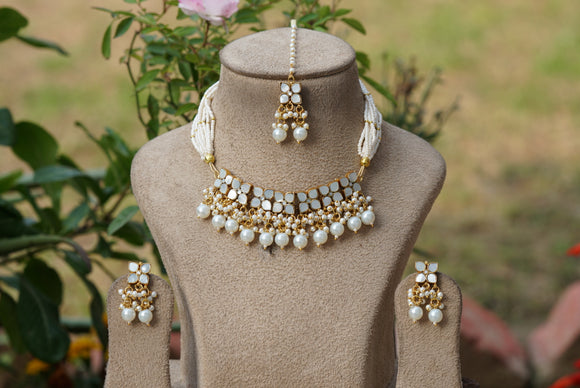 Mother of pearl necklace set with Maangtika (4-7852)(A)