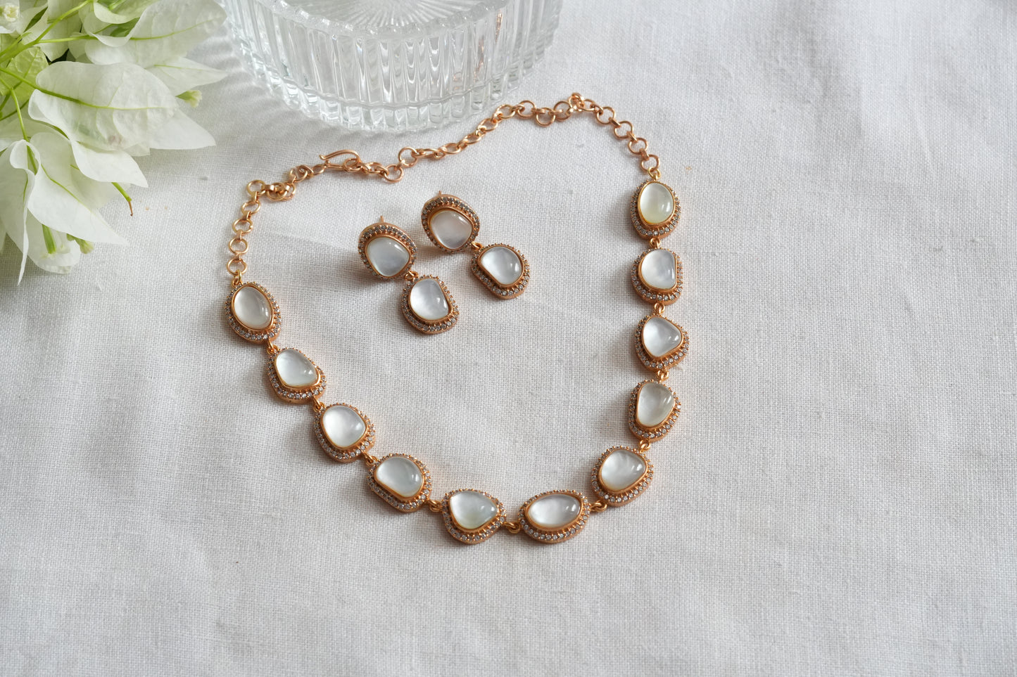 Mother of Pearl Necklace Set (4-9495)(SR)