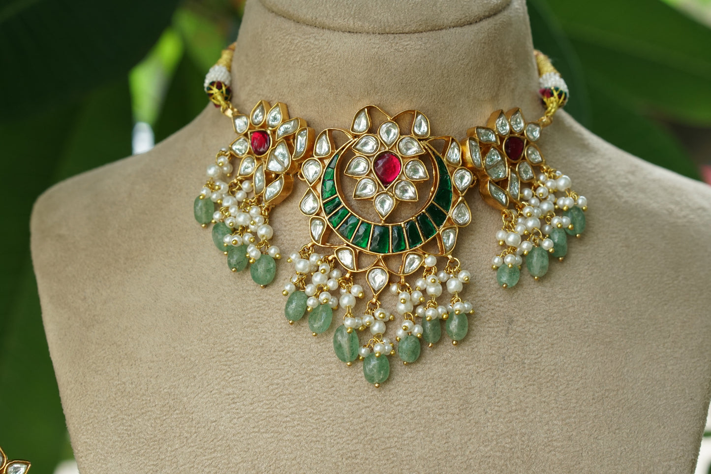 Kundan Choker Set (4-9436)(R)
