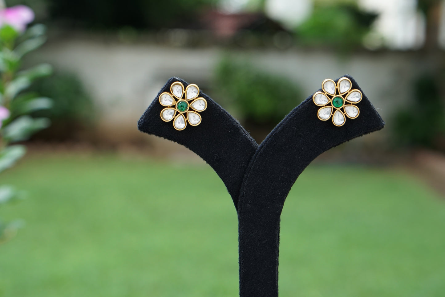 Kundan Studs (1-5400)
