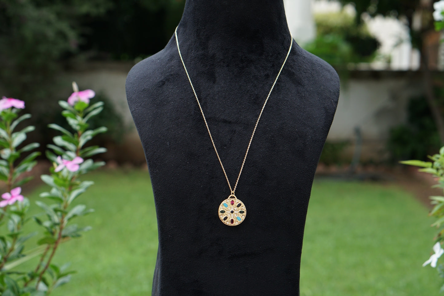 Golden stone Pendant (4-9437)