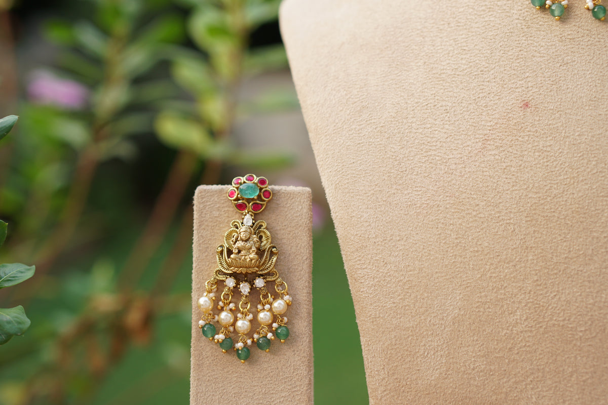Kundan Choker Set (4-9737)(B)