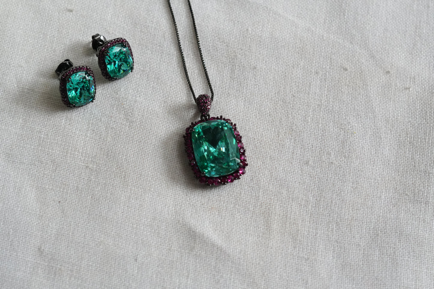 Aqua & Ruby Stone AD Pendant Set (4-9500)(L)(From Turkey)