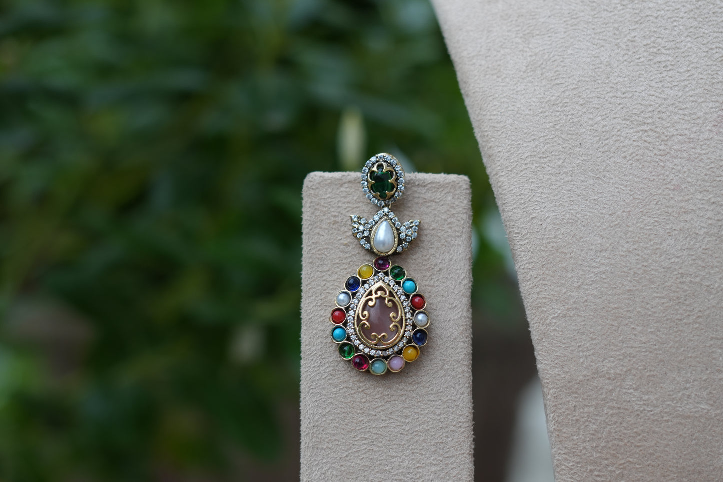 Multi Stone Choker Set (4-9554)(B)