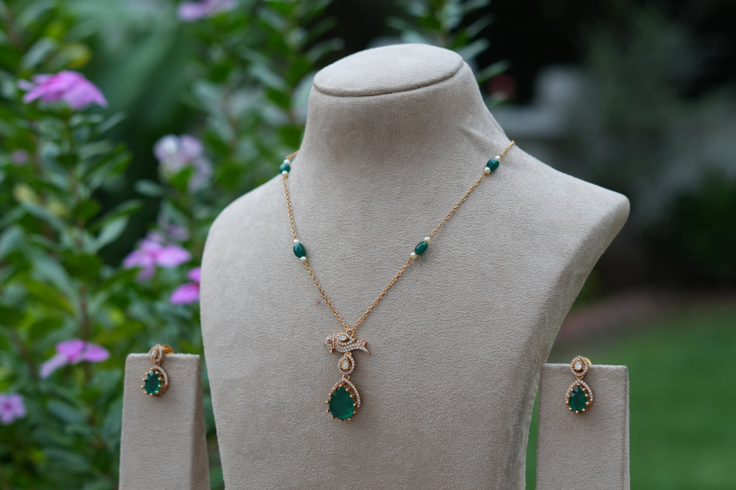 Green Stone Polki Pendant Set (4-9538)(B)