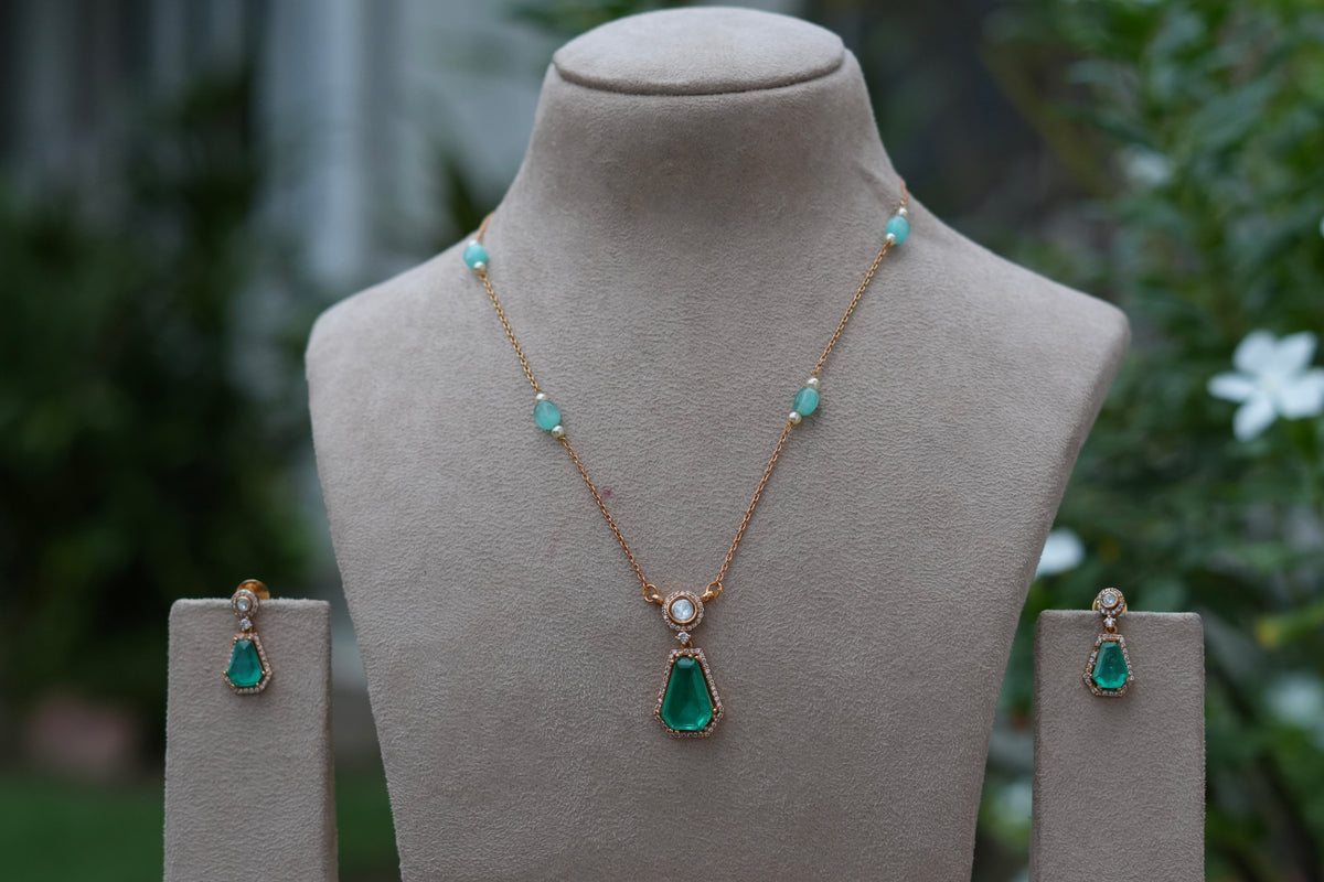 Green stone Polki Pendant Set (4-9466)(B) INTRODUCTORY PRICE)