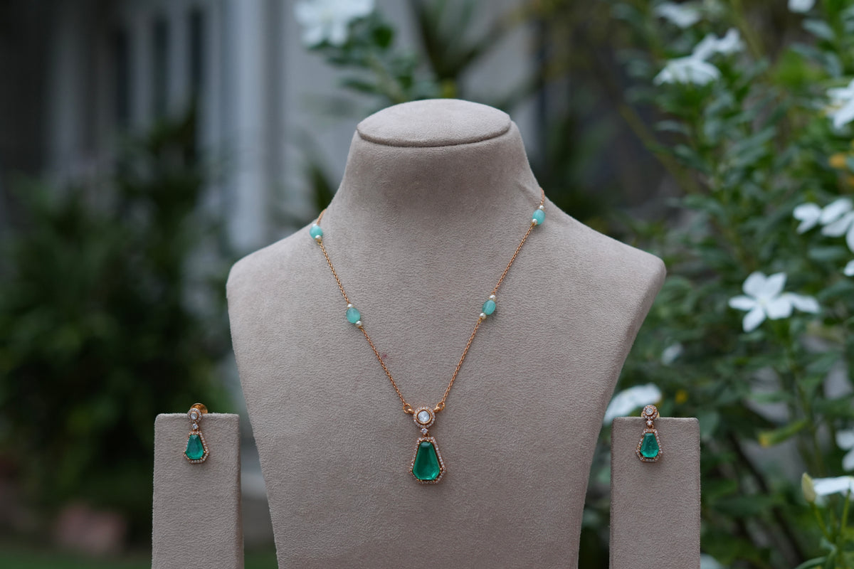 Green stone Polki Pendant Set (4-9466)(B) INTRODUCTORY PRICE)