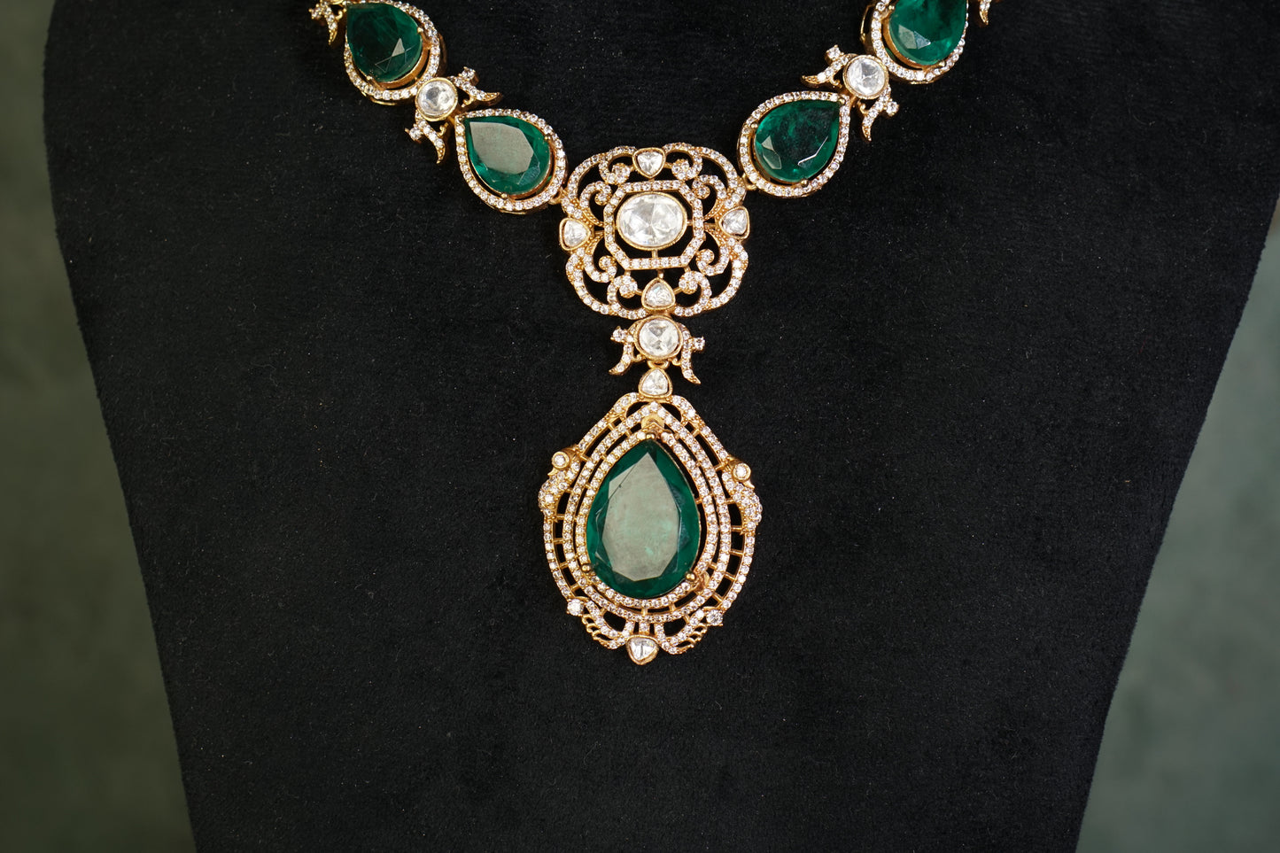 Polki Necklace Set (4-9452)(B)