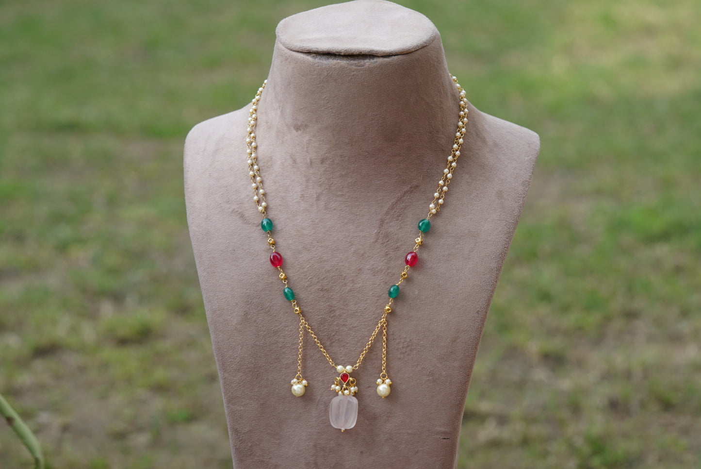 Beads necklace (4-6693)(N)