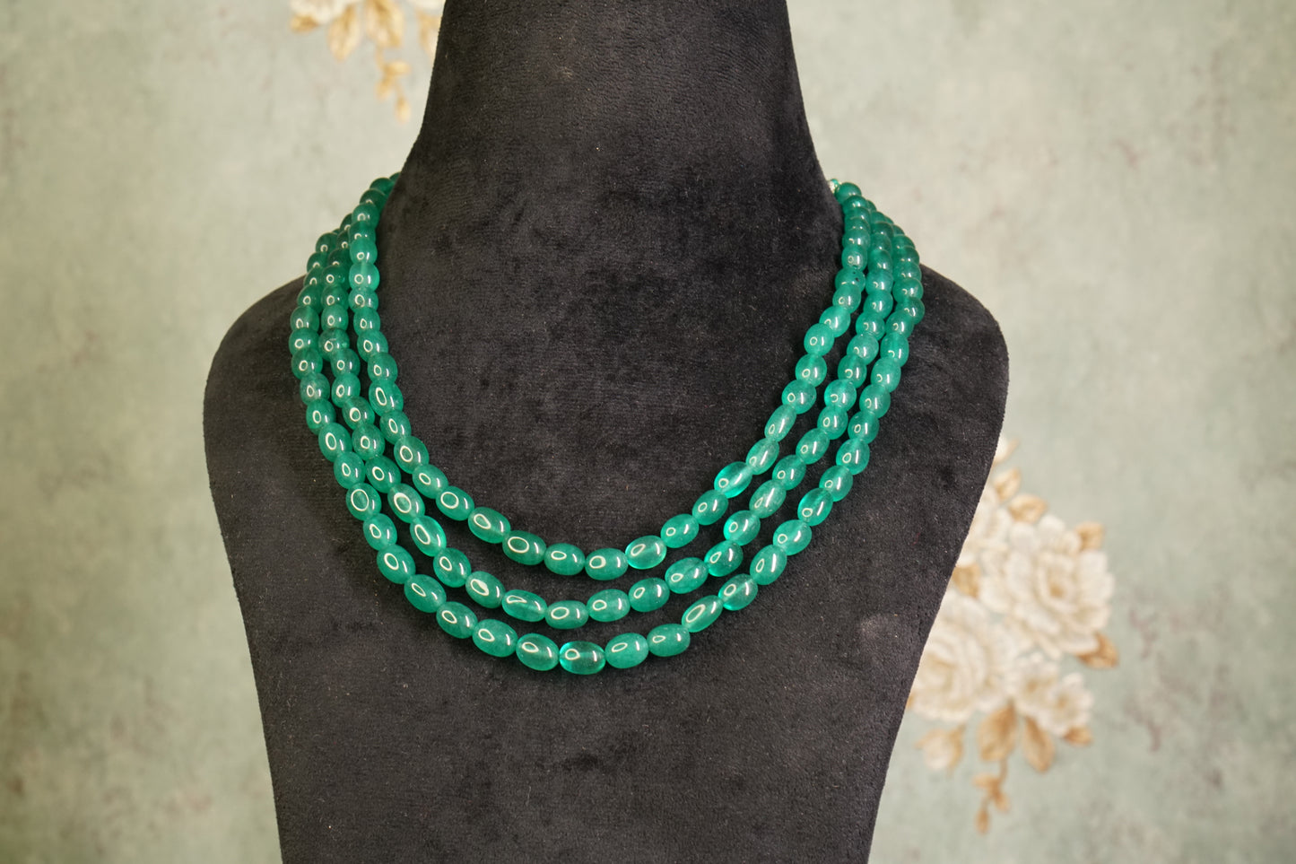 3 Line Green Beads Necklace  (4-9443)(F)