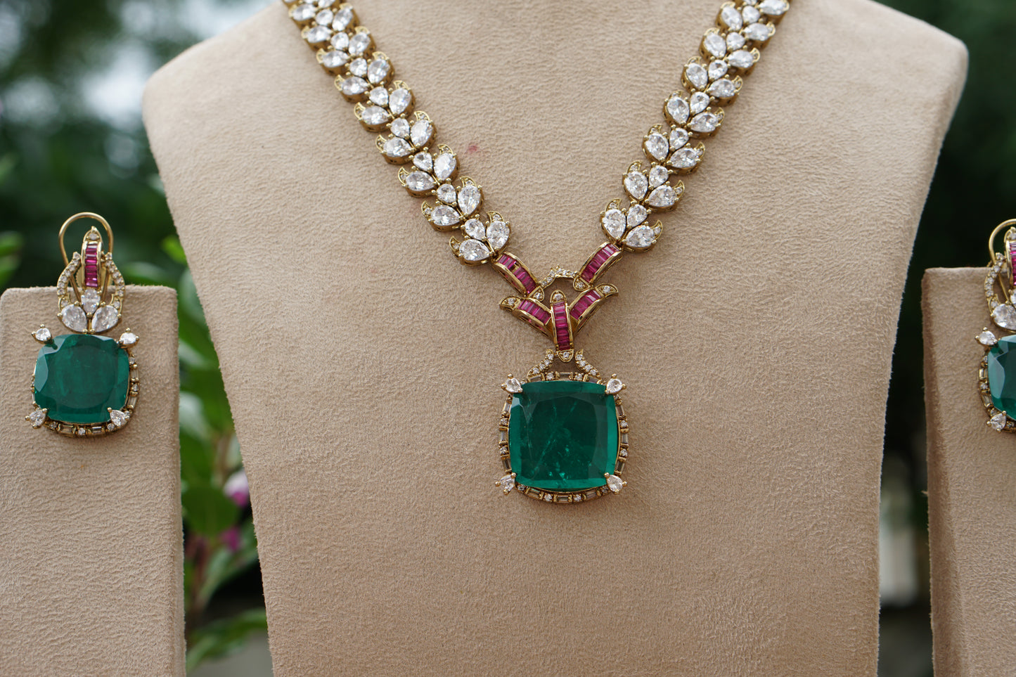 Green doublet Stone Polki Necklace Set (4-9480)(B)