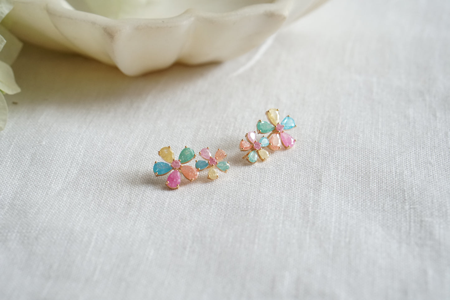 Multi Stone Earcuff Earrings (1-5472)(SI)(From turkey)