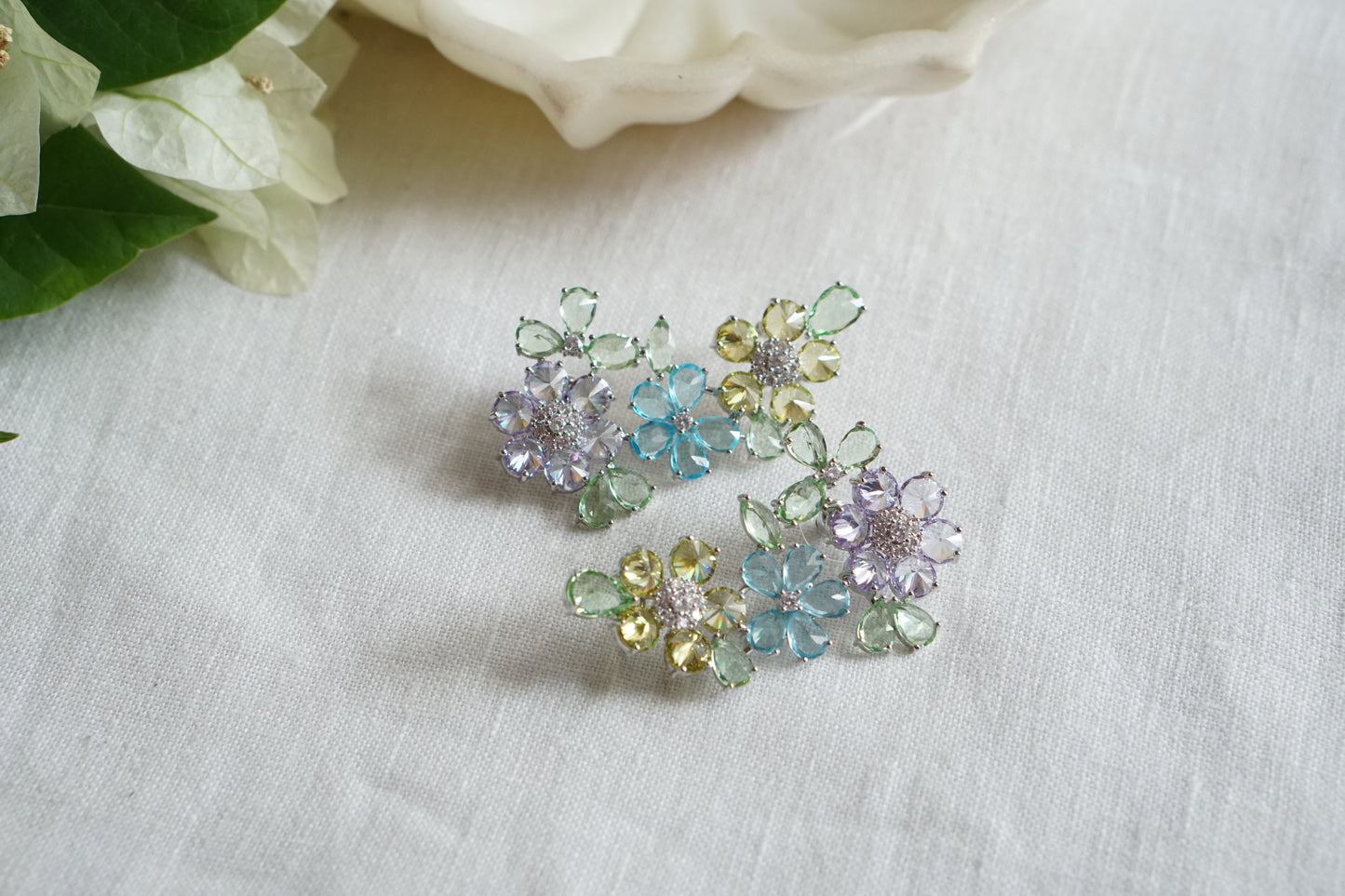 Multi Stone Earcuff Earrings (1-5471)(SI)(From turkey)