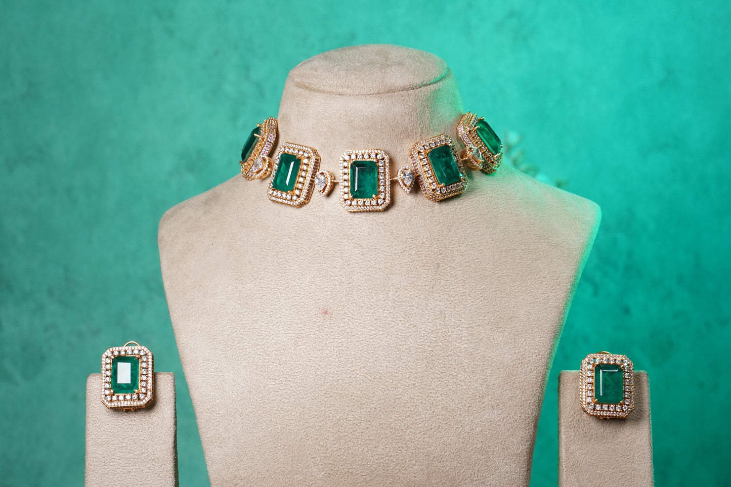 Green Stone Polki Choker Set (4-9524)(NEM)