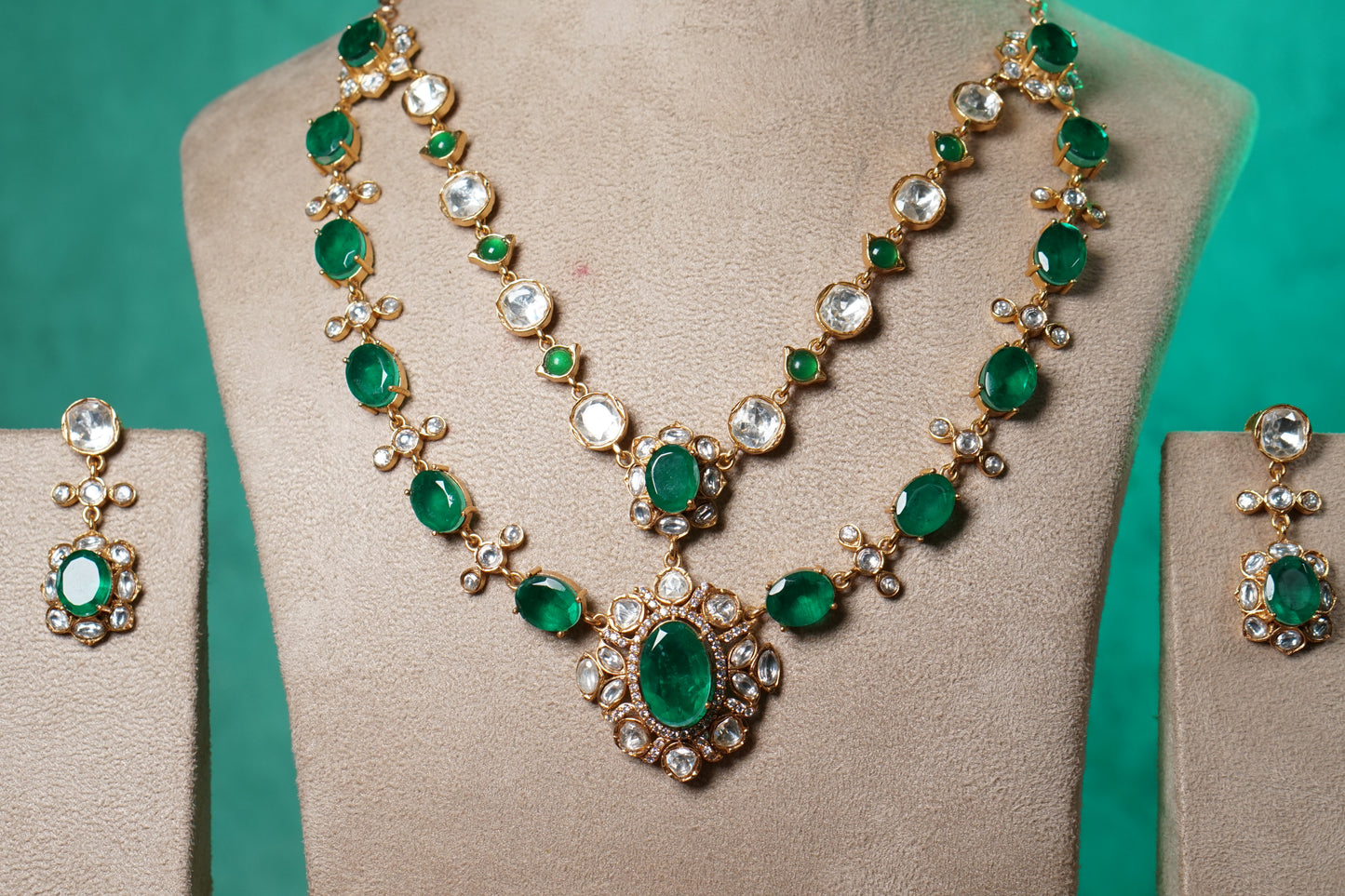 Green Stone Polki Necklace Set (4-9525)(NEM)