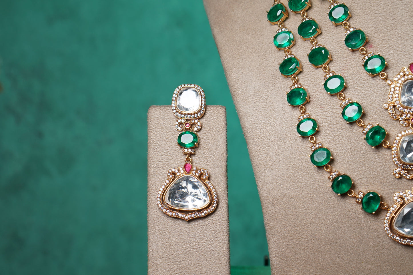 Green Stone Polki Necklace Set (4-9523)(NEM)