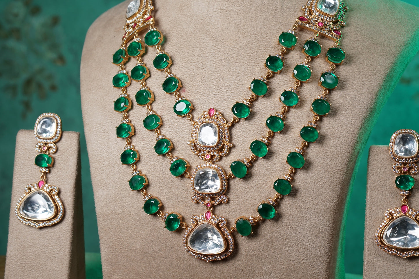 Green Stone Polki Necklace Set (4-9523)(NEM)