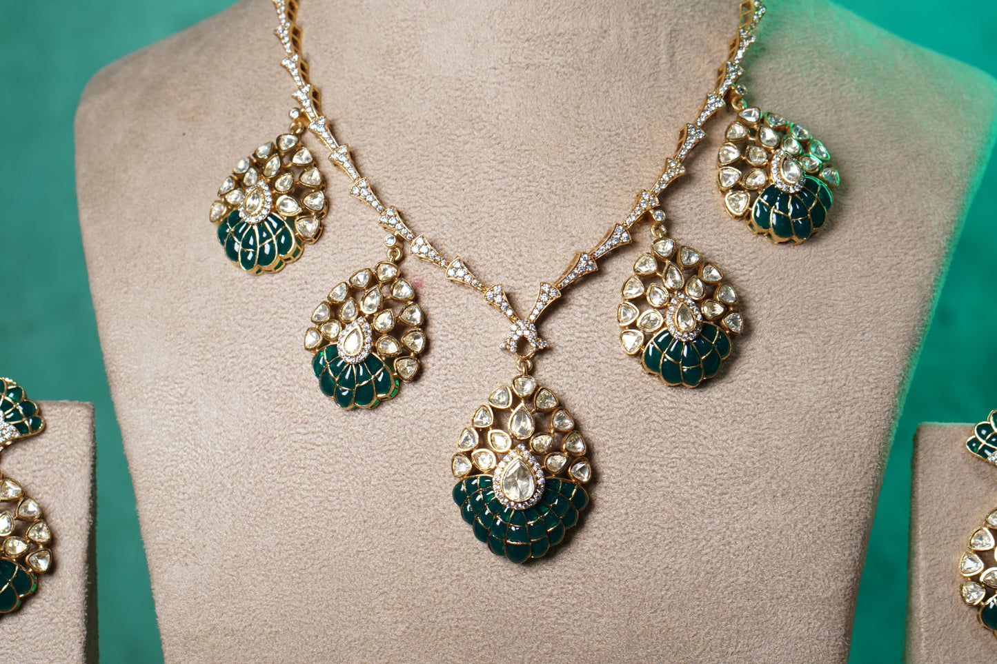 Green Stone Mossainite Necklace Set (4-9519)(NEM)