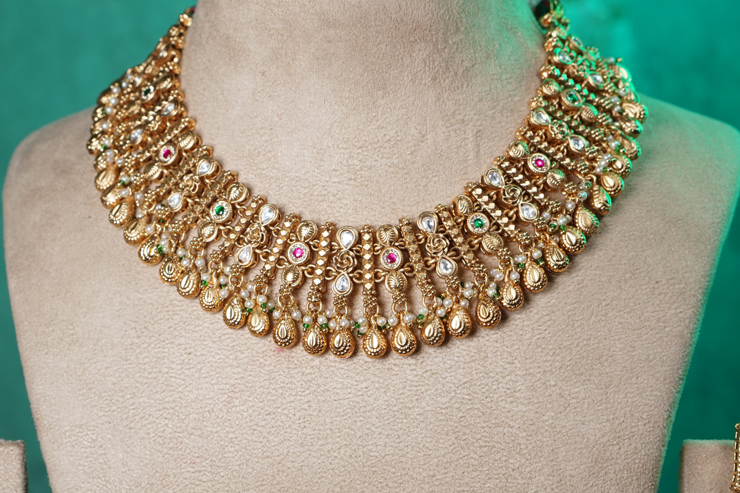 Antique gold Polki set (4-9530)(NEM)