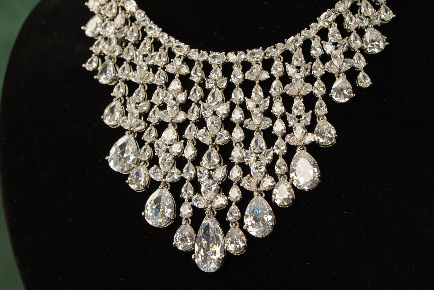 AD Stone Necklace set (4-8901)(B) - JEWELSTYLE