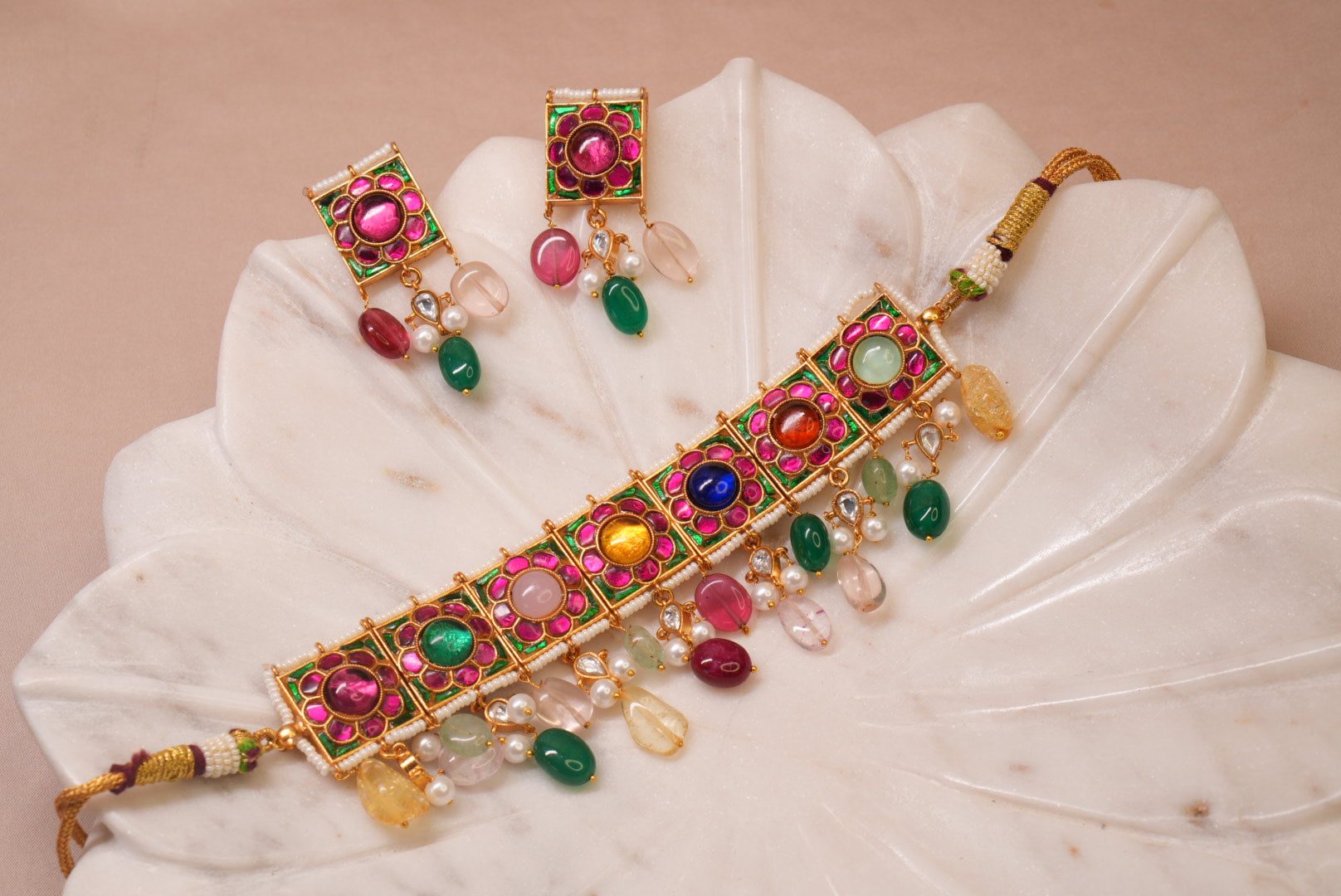 Kundan Navratan choker Set (4-8914)(R) (PREORDER ) - JEWELSTYLE