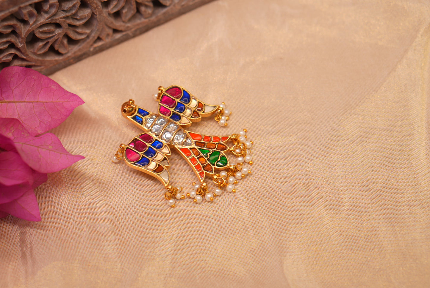 Kundan saree pin or Kundan Bird brooch (8-3)(A)