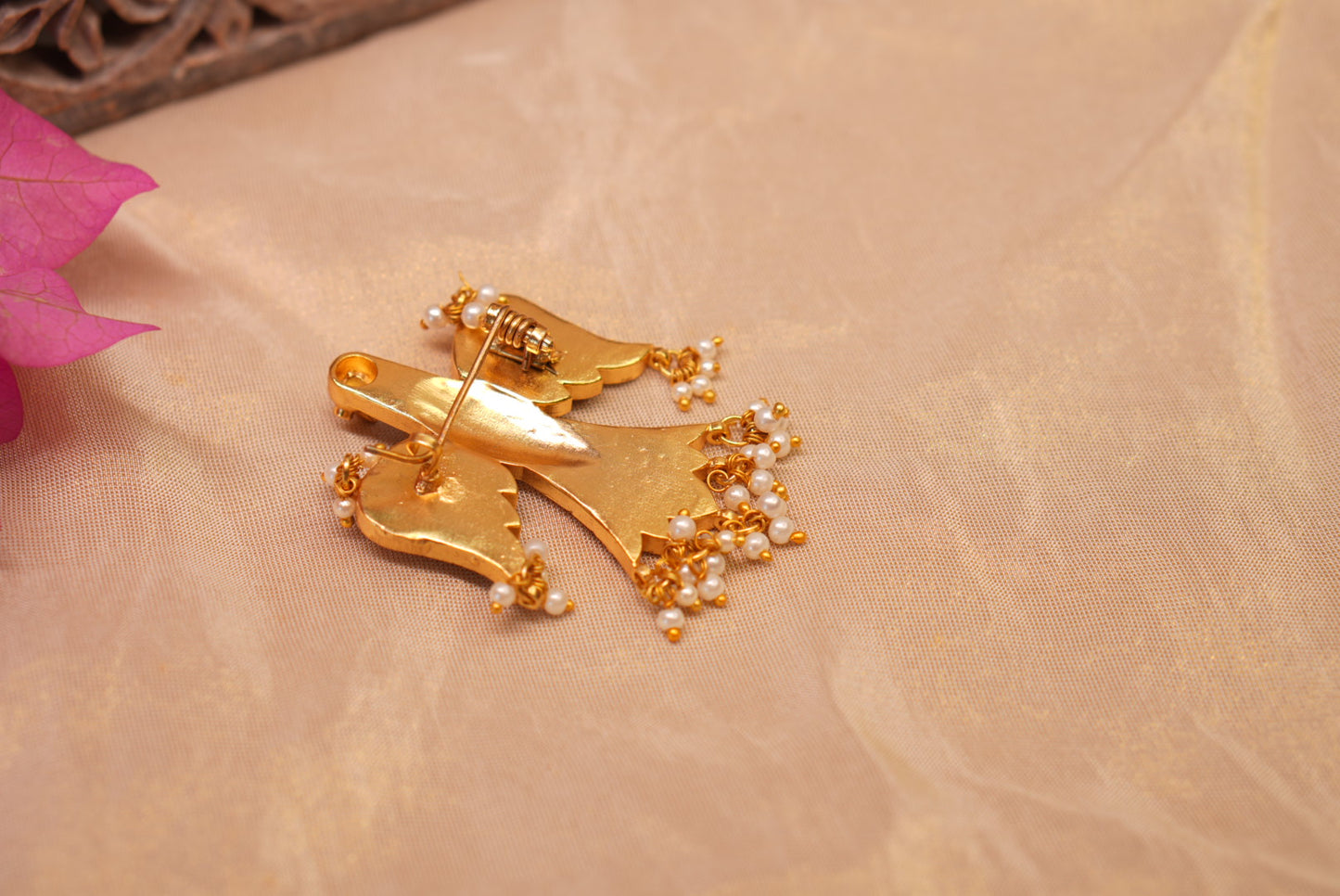 Kundan saree pin or Kundan Bird brooch (8-3)(A)