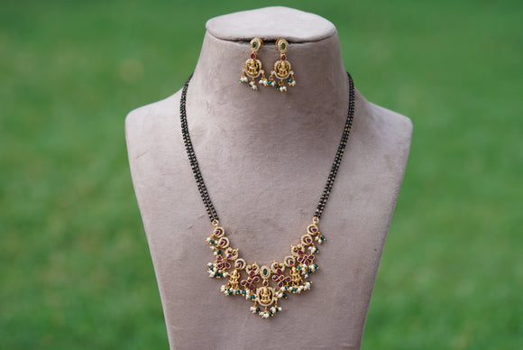 Kundan Antique pendant necklace set (4-5958)(AK)