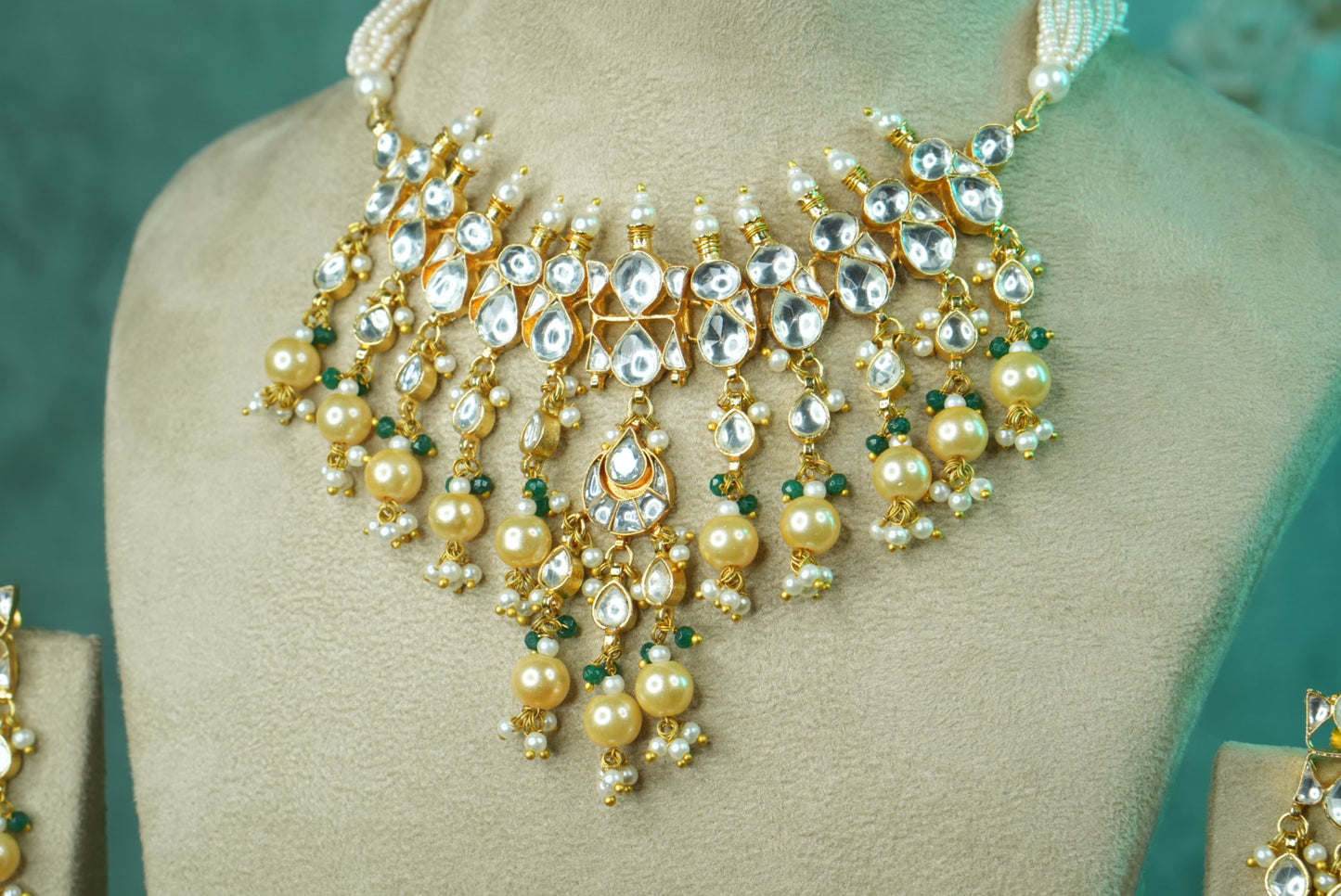 Kundan Necklace Set (4-8929)(A)